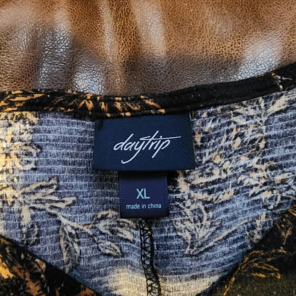 Buckle Floral Black and Gold Women's Top - Picture 2 of 5